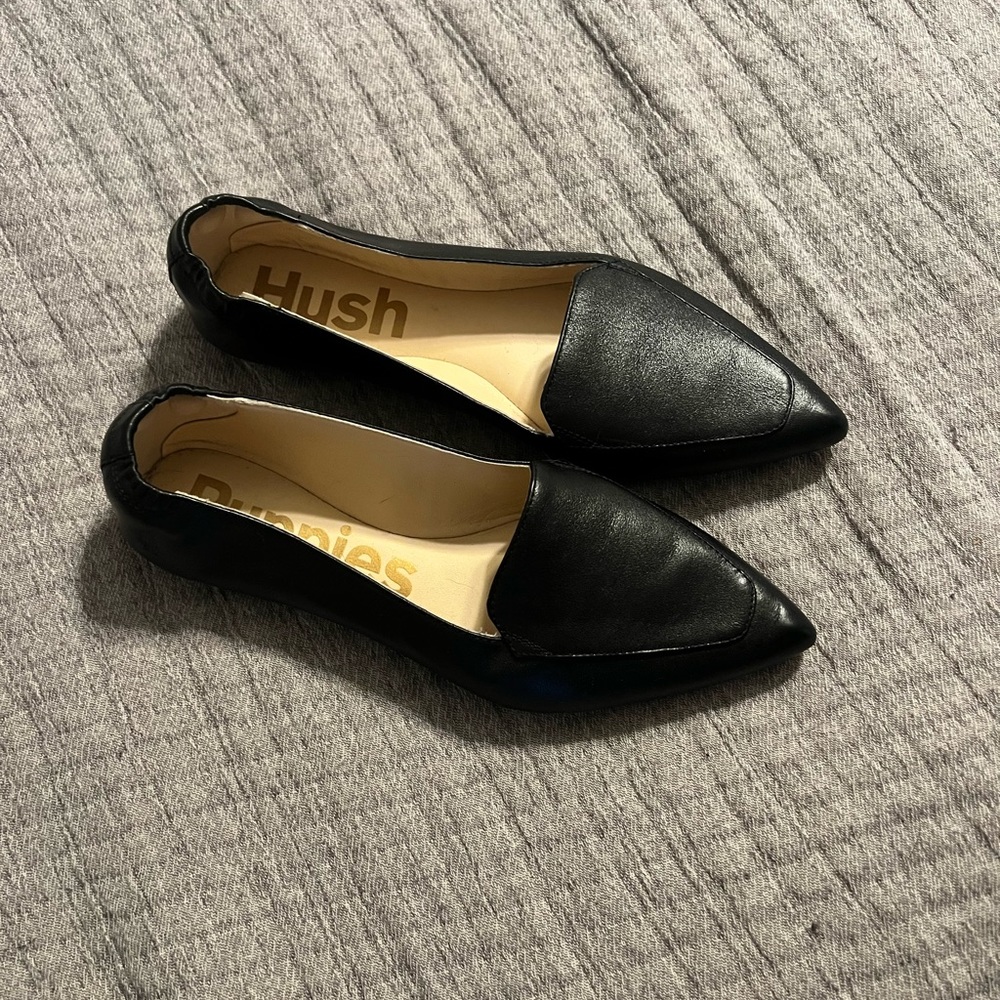 Hush Puppies black flats